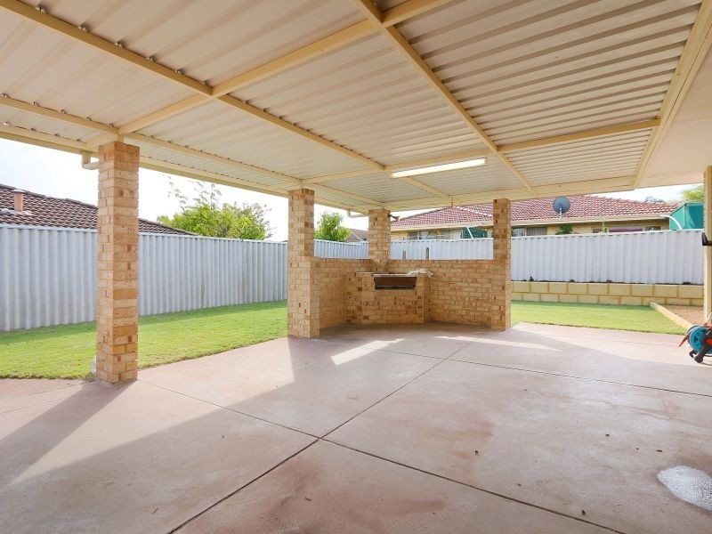 30 Voyager Drive, Thornlie WA 6108