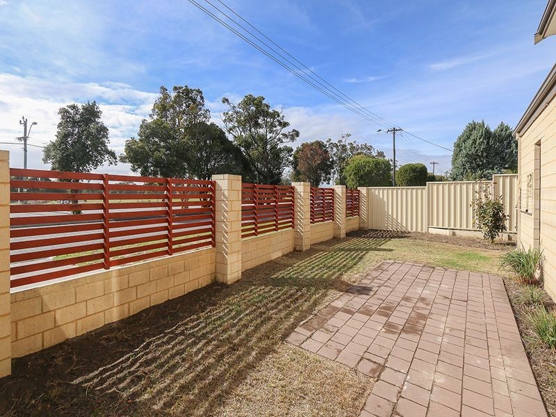 9/2 View Avenue, Langford WA 6147