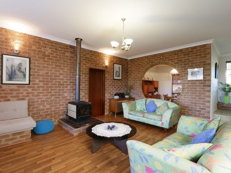 3 Opal Way, Mount Richon WA 6112