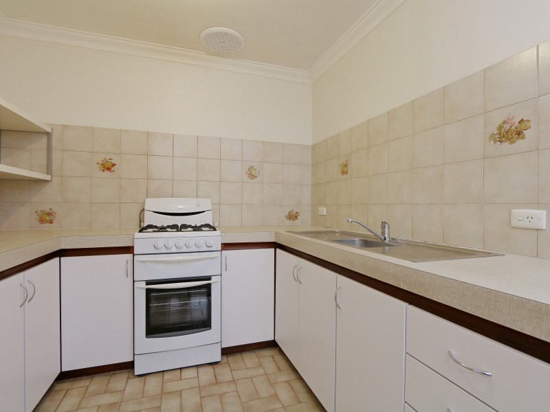 10/208 Burslem Drive, Maddington WA 6109