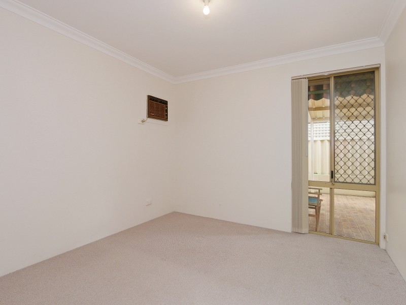 10/208 Burslem Drive, Maddington WA 6109