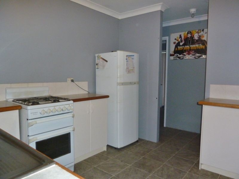 122 Dellar Road, Maddington WA 6109