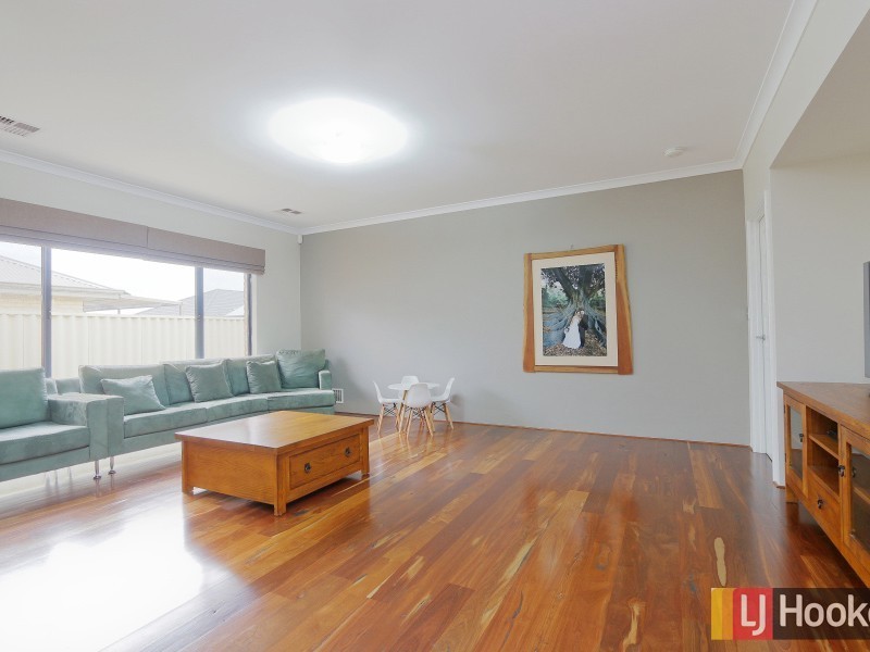 7 Welcome Meander, Harrisdale WA 6112