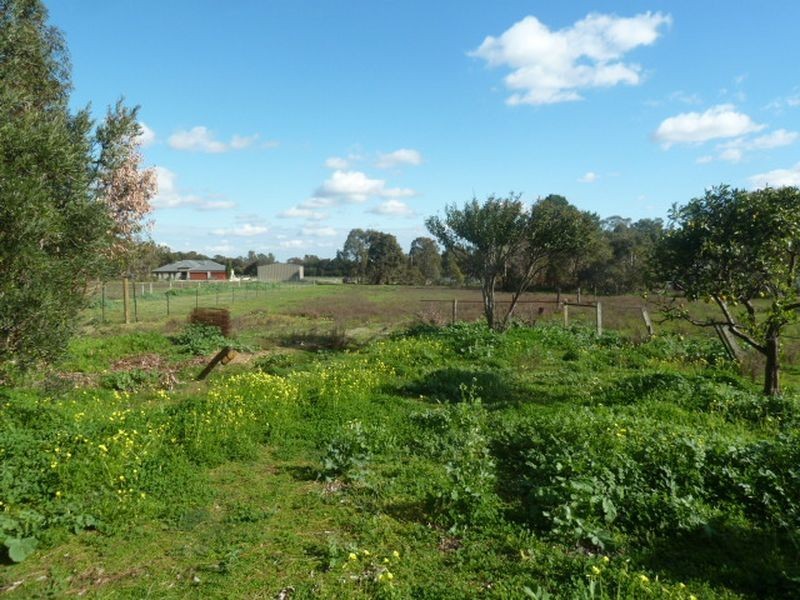 9 Staniland Street, Orange Grove WA 6109