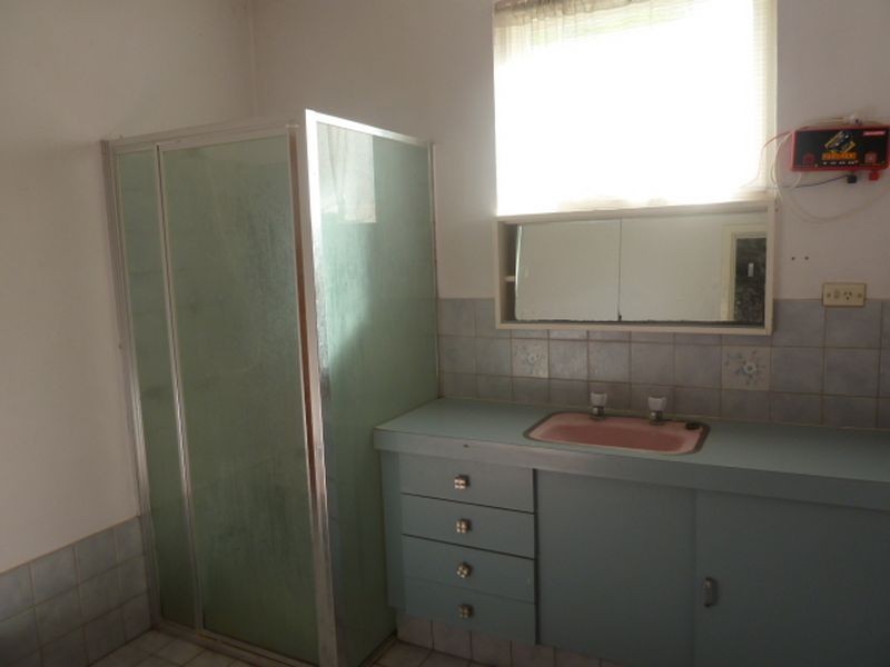 9 Staniland Street, Orange Grove WA 6109