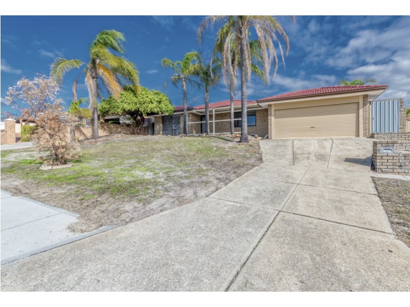 6 Challenger Drive, Thornlie WA 6108