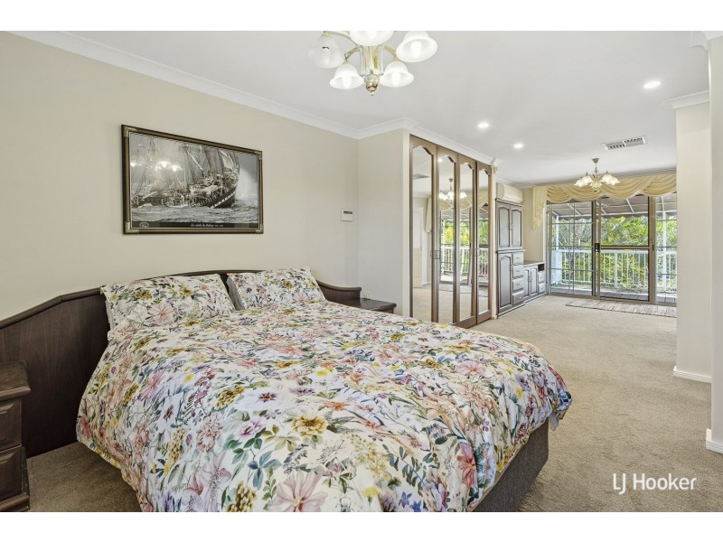 84 Regency Drive, Thornlie WA 6108