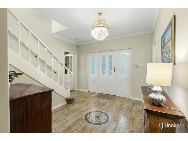 84 Regency Drive, Thornlie WA 6108