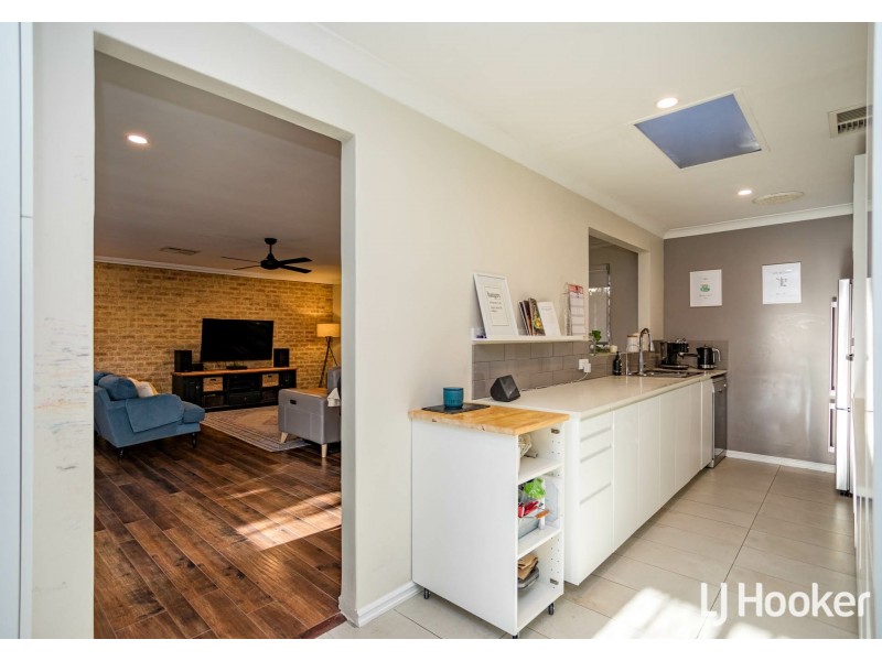 20 Mildenhall Street, Huntingdale WA 6110