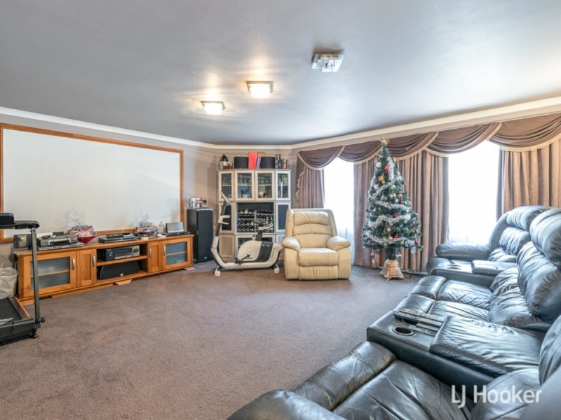 5 Jeremiah Way, Canning Vale WA 6155