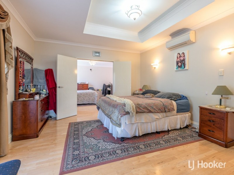 5 Jeremiah Way, Canning Vale WA 6155