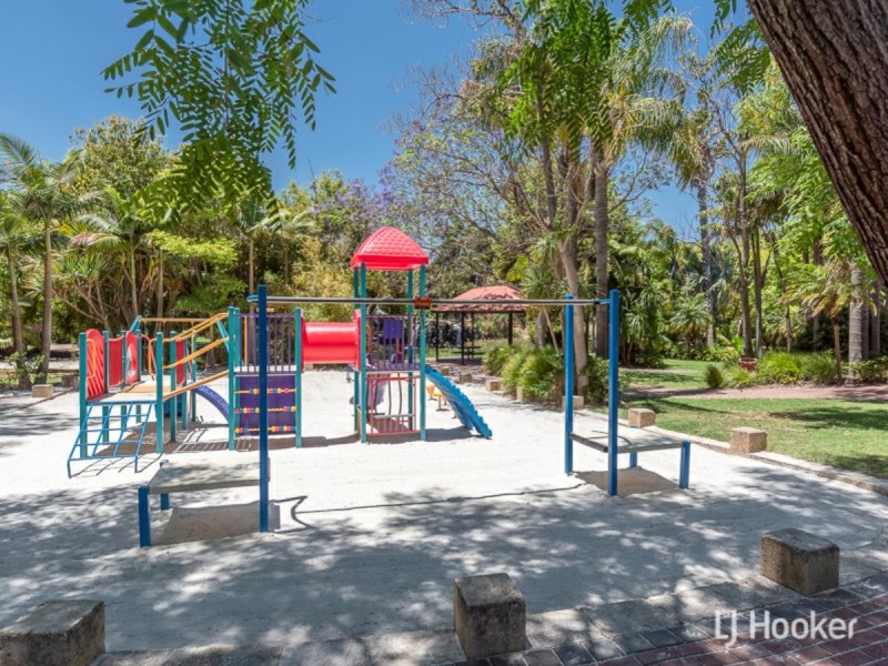 5 Jeremiah Way, Canning Vale WA 6155