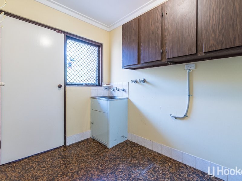 20 Regency Drive, Thornlie WA 6108