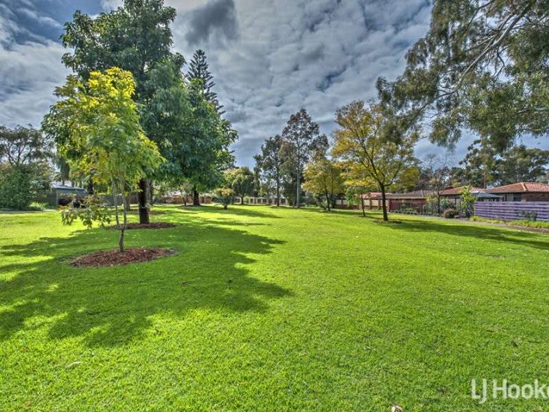 20 Regency Drive, Thornlie WA 6108