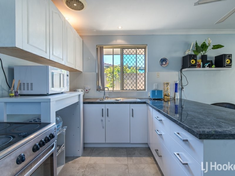 8 Bush Close, Beckenham WA 6107