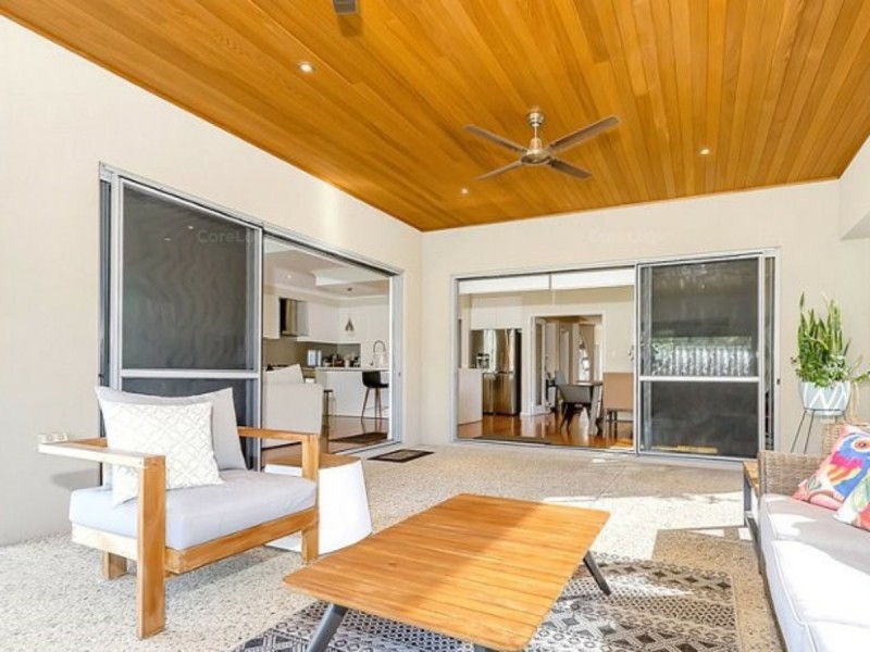 4 Arrowgrass Road, Canning Vale WA 6155