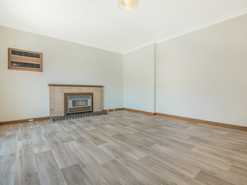 6 Probert Road, Thornlie WA 6108