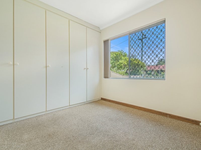6 Probert Road, Thornlie WA 6108
