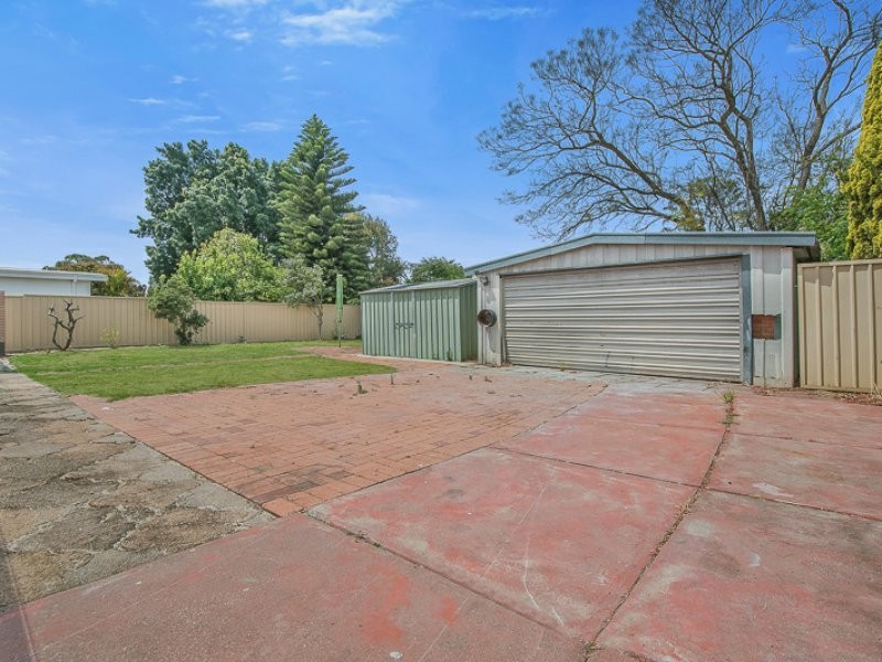 6 Probert Road, Thornlie WA 6108