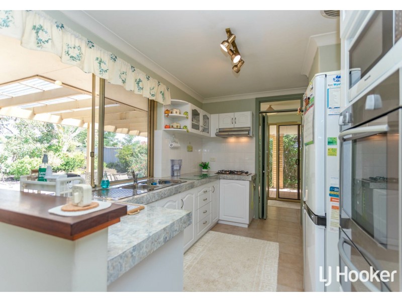 34 Grundy Way, Thornlie WA 6108