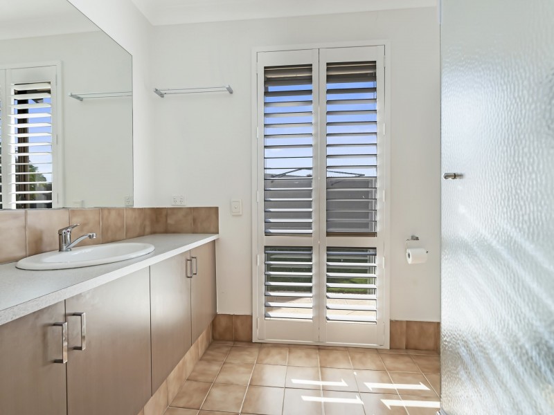 2 Crown Court, Thornlie WA 6108