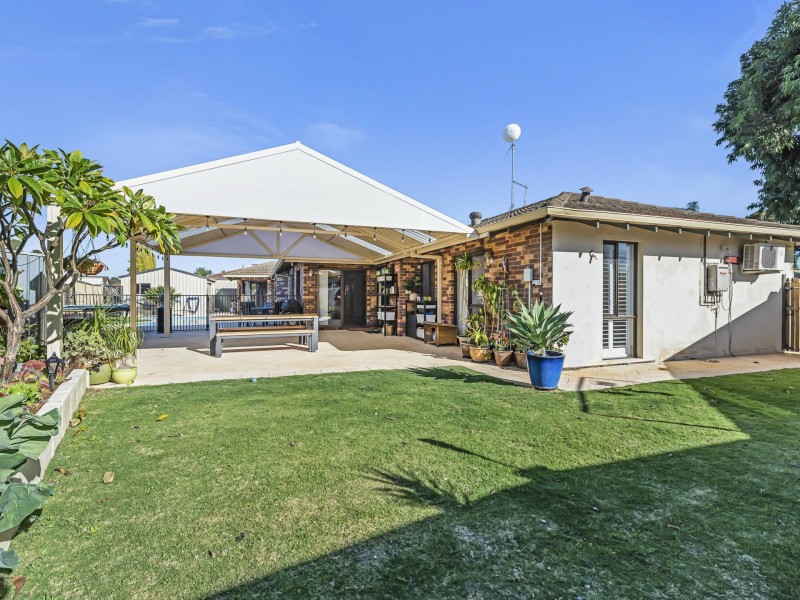 2 Crown Court, Thornlie WA 6108
