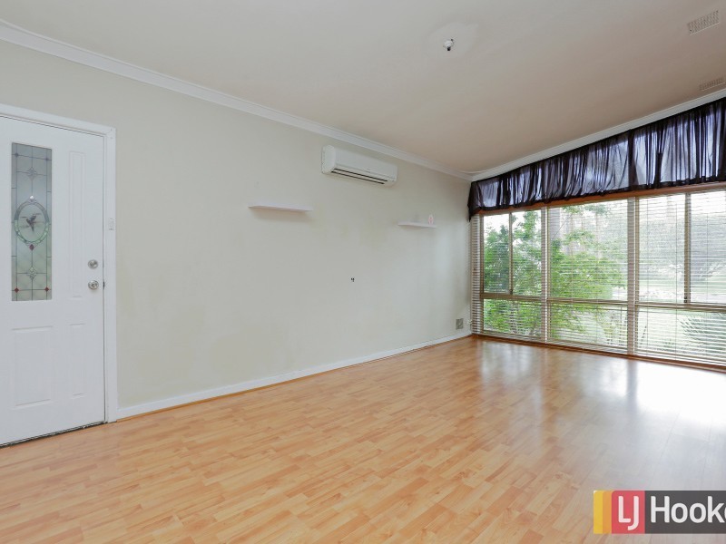 6 Coops Avenue, Thornlie WA 6108