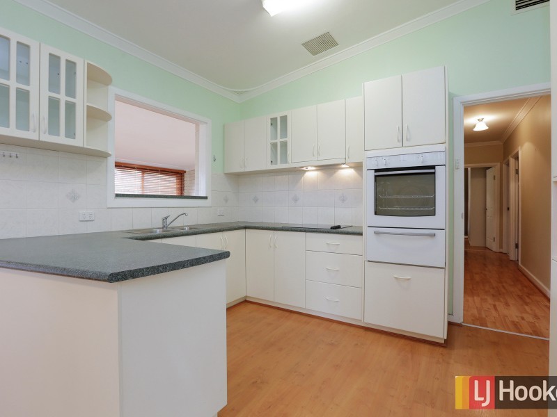 6 Coops Avenue, Thornlie WA 6108