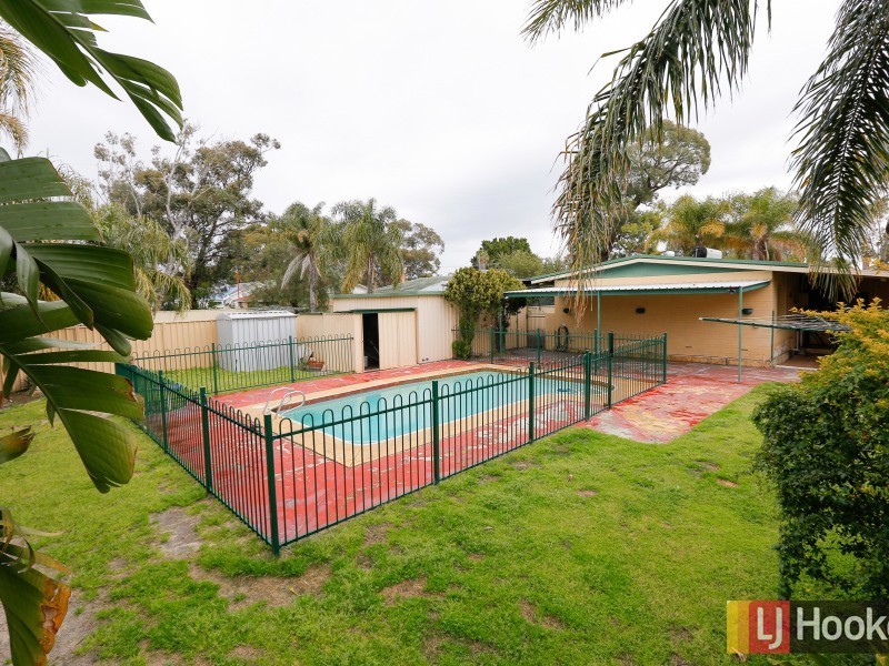 6 Coops Avenue, Thornlie WA 6108