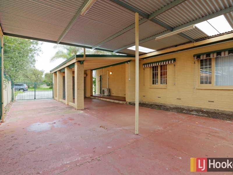 6 Coops Avenue, Thornlie WA 6108
