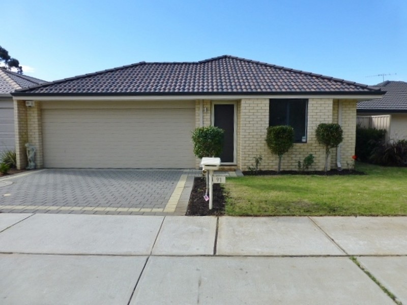 91 Kawana Ave, Maddington WA 6109