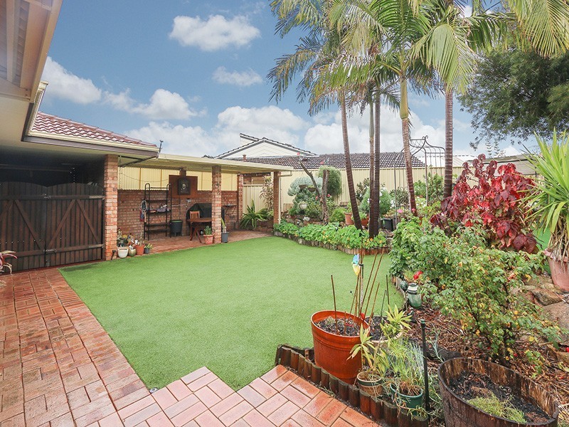 7 Crown Court, Thornlie WA 6108