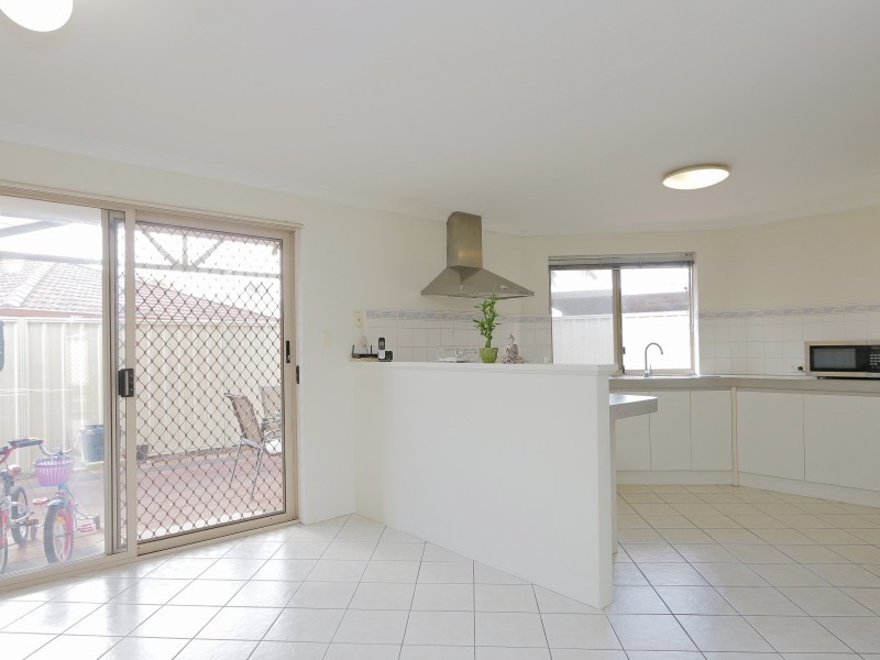 6 Colonial Place, Gosnells WA 6110