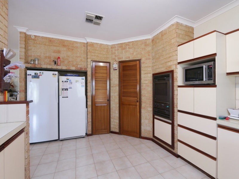 13 Newenden Street, Maddington WA 6109