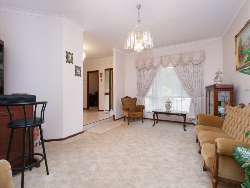 13 Newenden Street, Maddington WA 6109