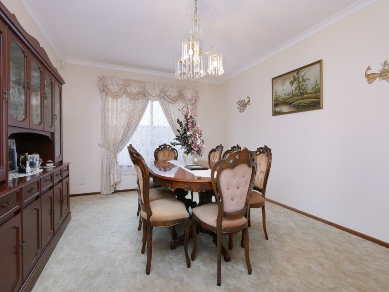 13 Newenden Street, Maddington WA 6109