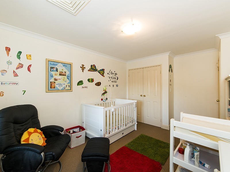 16 Rufford Lane, Canning Vale WA 6155