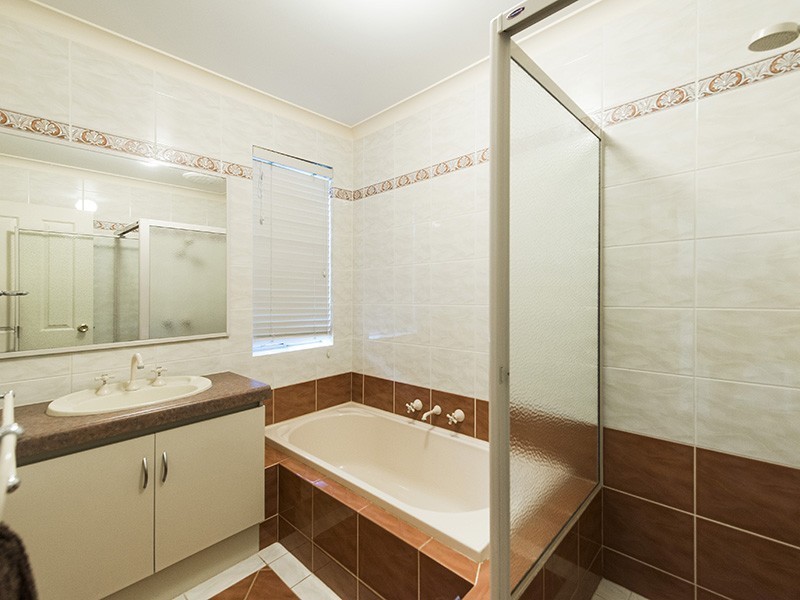 16 Rufford Lane, Canning Vale WA 6155