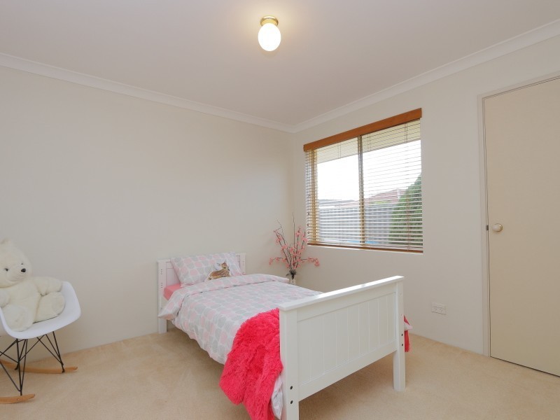 17 Prichard Place, Canning Vale WA 6155