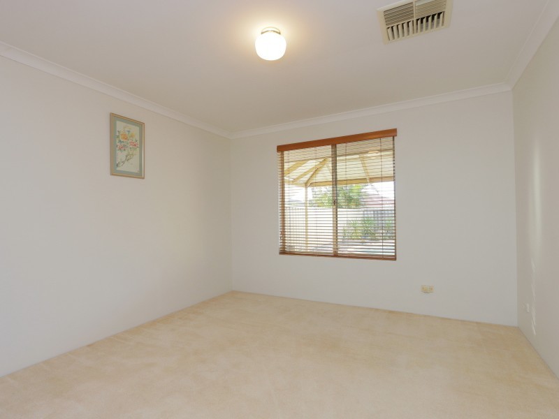 17 Prichard Place, Canning Vale WA 6155