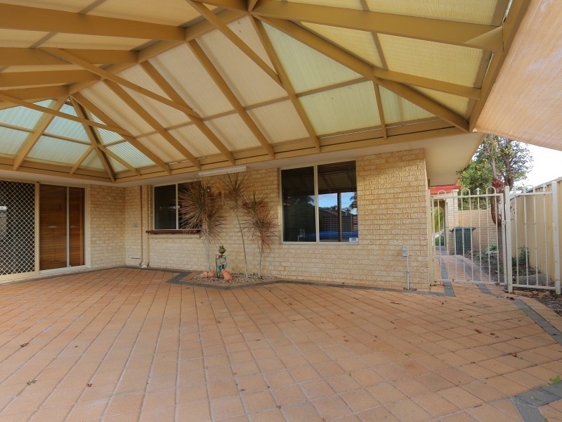 17 Prichard Place, Canning Vale WA 6155