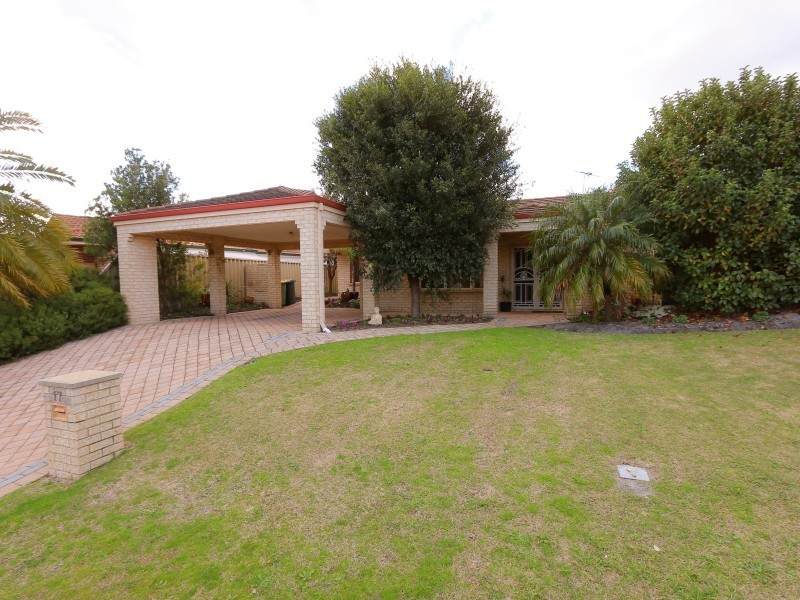 17 Prichard Place, Canning Vale WA 6155