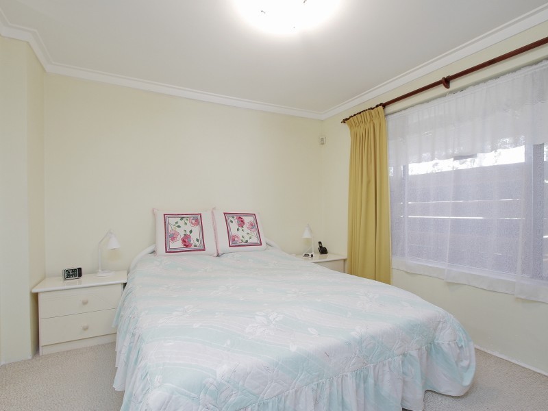 14 McNamara Drive, Thornlie WA 6108