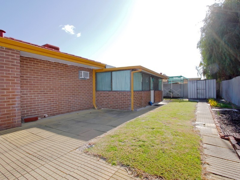14 McNamara Drive, Thornlie WA 6108