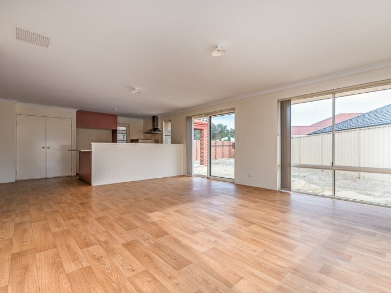 3 Dornoch Way, Canning Vale WA 6155