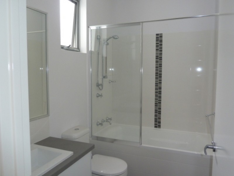 Unit 4 11 Debenham Street, Thornlie WA 6108