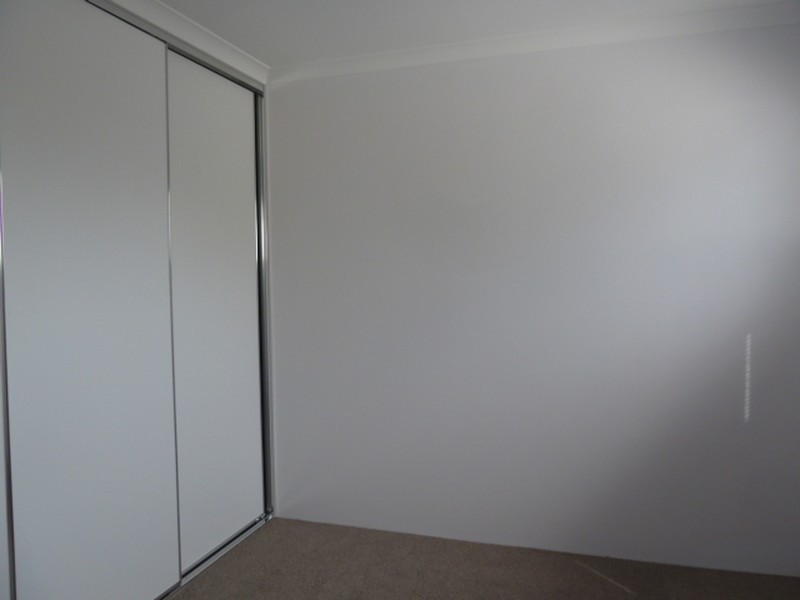 Unit 4 11 Debenham Street, Thornlie WA 6108
