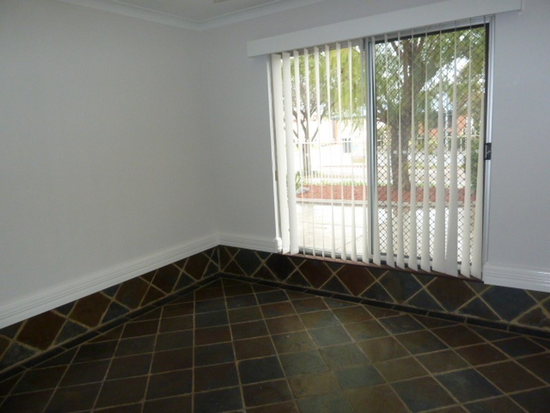 18 Dulwich Street, Beckenham WA 6107