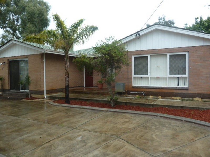 18 Dulwich Street, Beckenham WA 6107