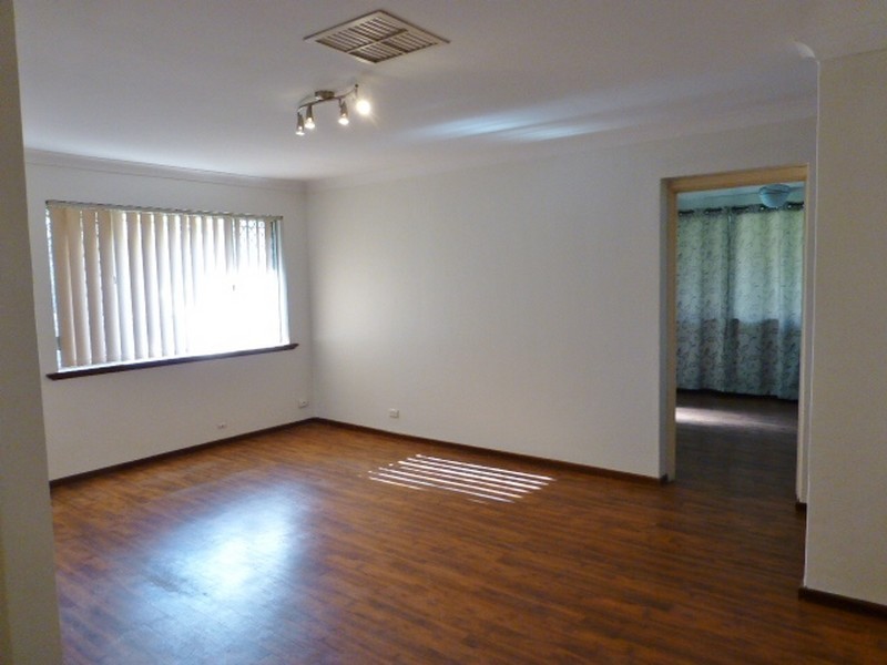 10 Drilby Way, Gosnells WA 6110